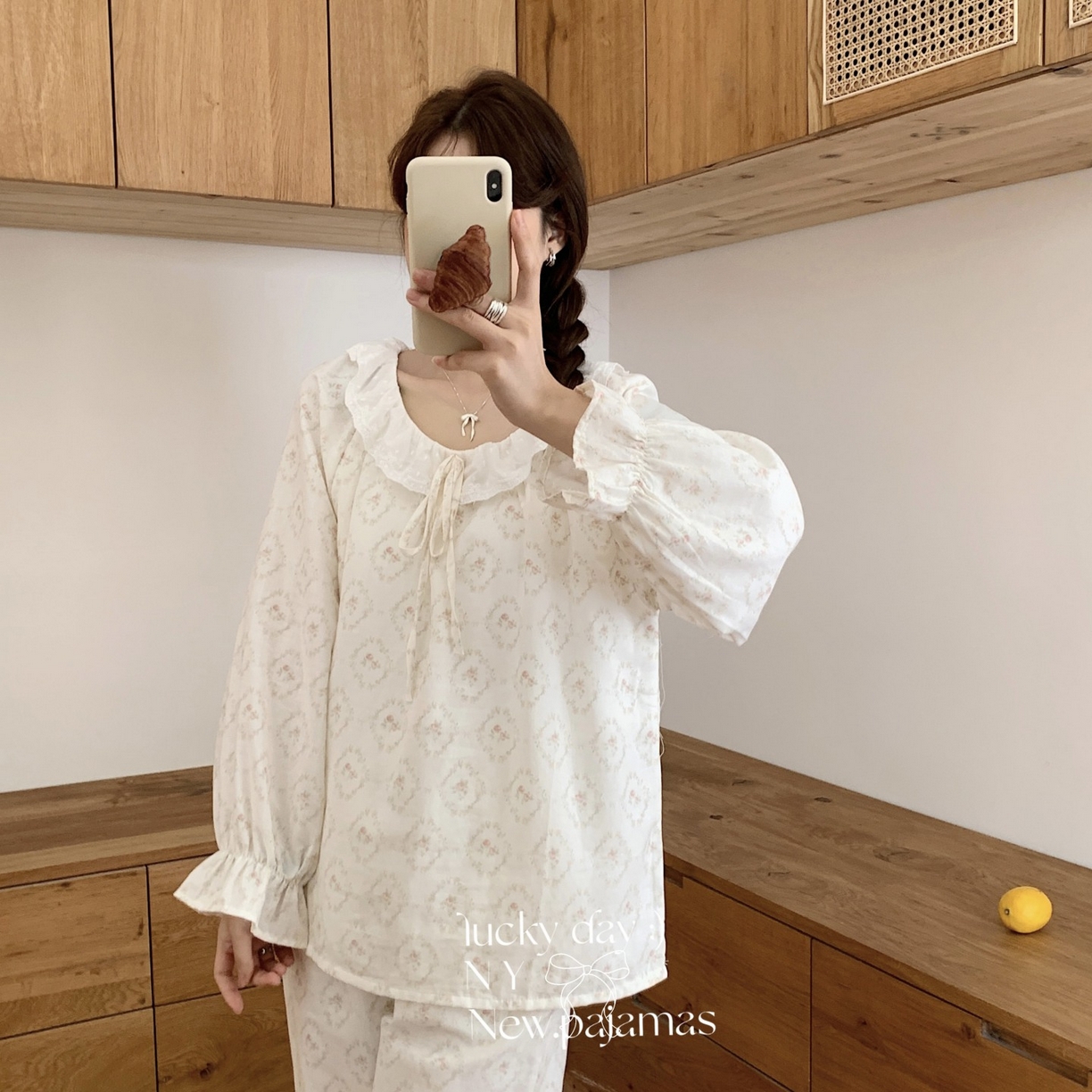 91家纺网 家纺一手货源 找家纺 纽约生活 2025新款系绳胸垫蕾丝套装 花环