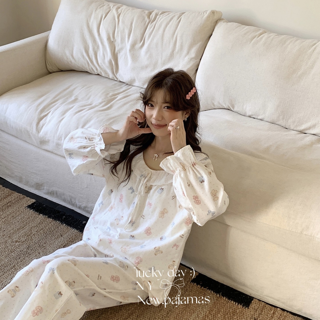 91家纺网 家纺一手货源 找家纺 纽约生活 2025新款系绳胸垫蕾丝套装 礼物熊