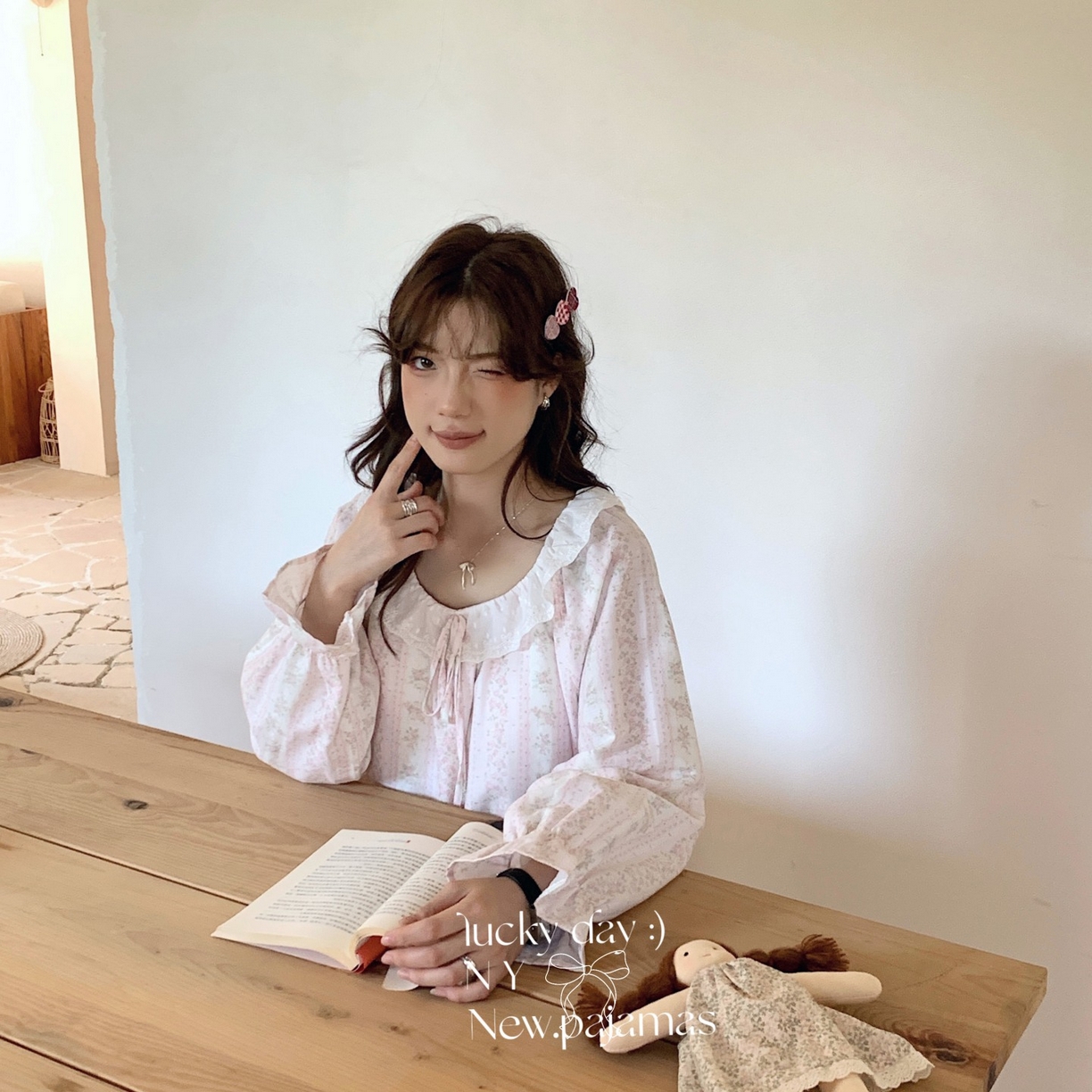 91家纺网 家纺一手货源 找家纺 纽约生活 2025新款系绳胸垫蕾丝套装 秘密花园