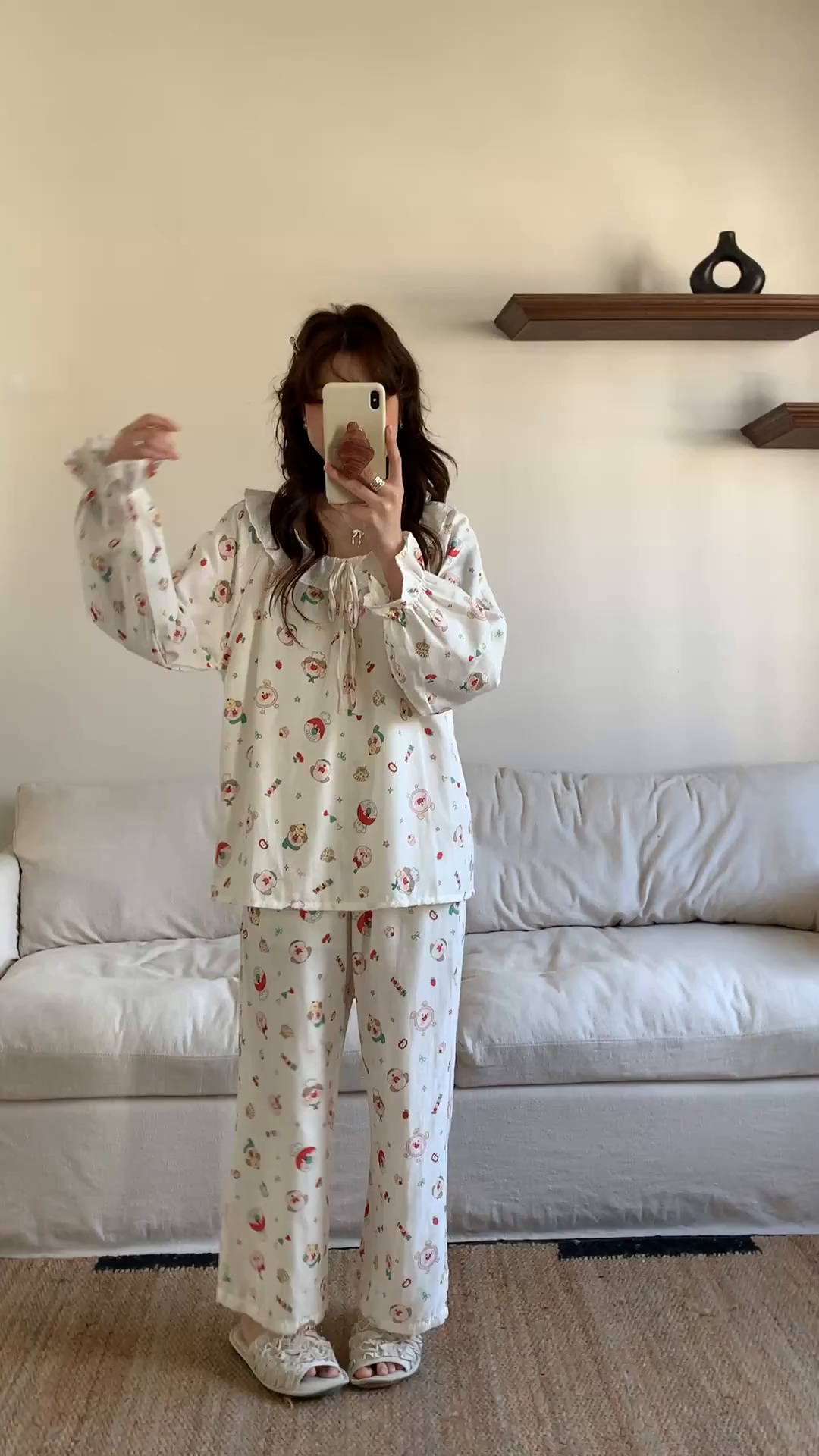 91家纺网 家纺一手货源 找家纺 纽约生活 2025新款系绳胸垫蕾丝套装 面包超人