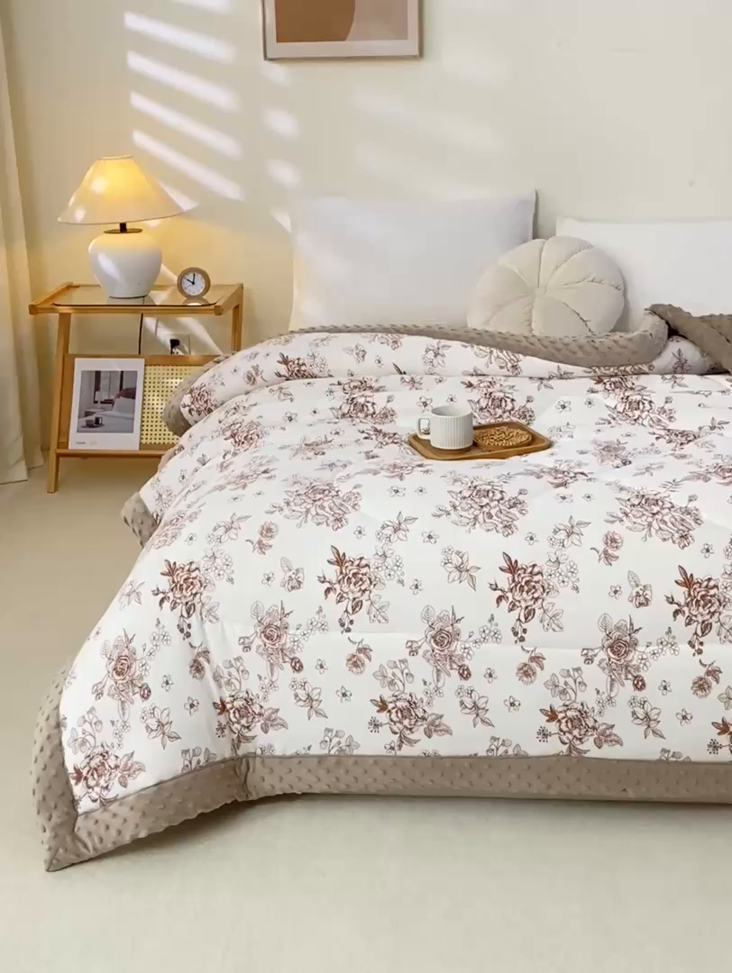 91家纺网 家纺一手货源 找家纺 美梦之都 2025新款A类水洗豆豆绒印花大豆被子被芯 繁花似锦