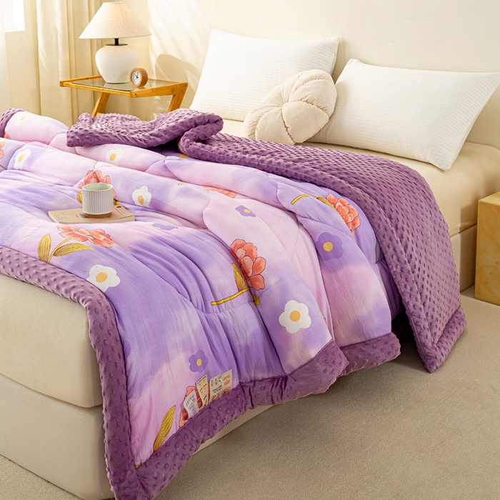 91家纺网 家纺一手货源 找家纺 美梦之都 2025新款A类水洗豆豆绒印花大豆被子被芯 花田紫