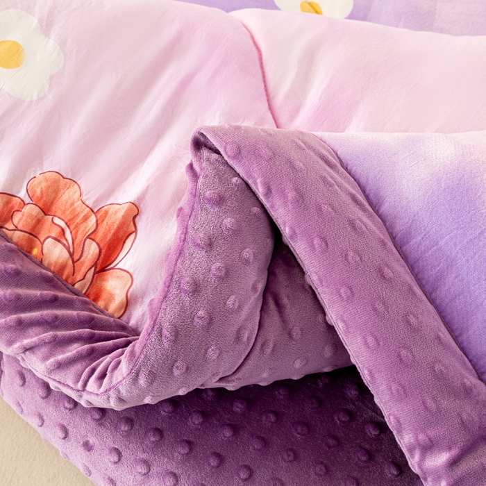 91家纺网 家纺一手货源 找家纺 美梦之都 2025新款A类水洗豆豆绒印花大豆被子被芯 花田紫