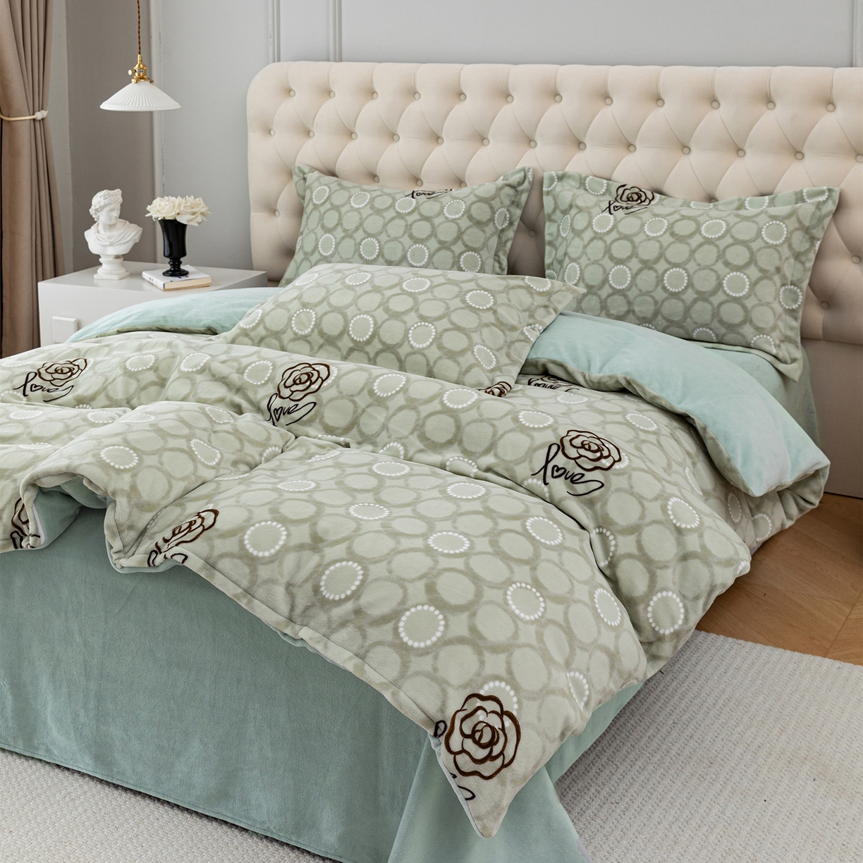 91家纺网 家纺一手货源 找家纺 锦罗绣 2025新款230克牛奶绒印花四件套 等待