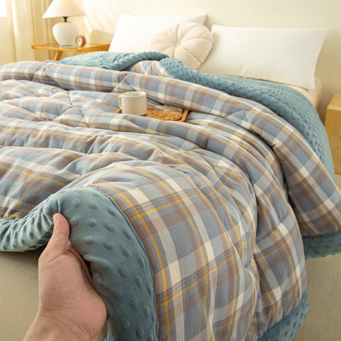 91家纺网 家纺一手货源 找家纺 美梦之都 2025新款A类水洗豆豆绒印花大豆被子被芯 简夕兰