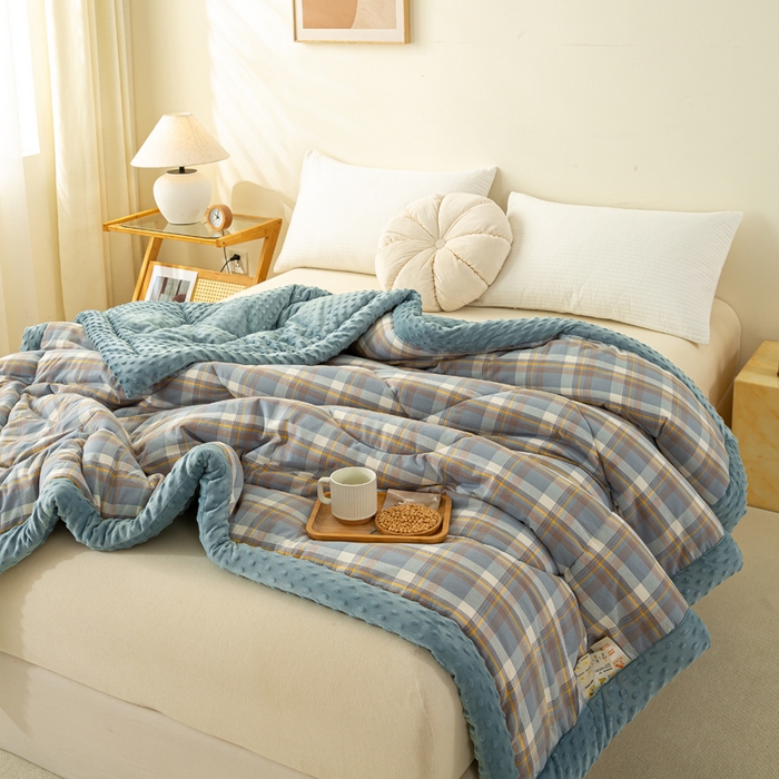 91家纺网 家纺一手货源 找家纺 美梦之都 2025新款A类水洗豆豆绒印花大豆被子被芯 简夕兰