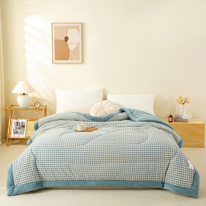 91家纺网 家纺一手货源 找家纺 美梦之都 2025新款A类水洗豆豆绒印花大豆被子被芯 兰小格