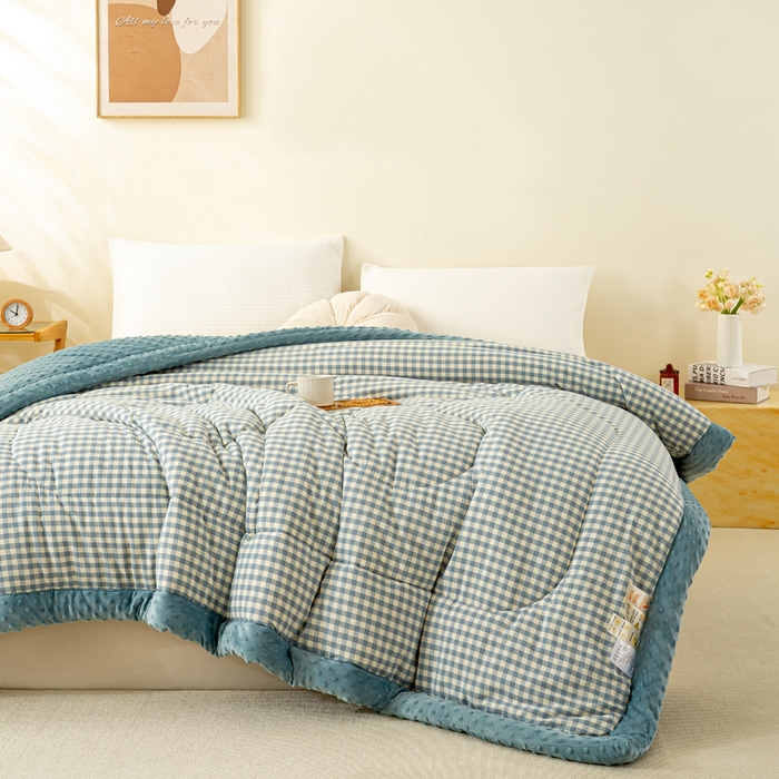 91家纺网 家纺一手货源 找家纺 美梦之都 2025新款A类水洗豆豆绒印花大豆被子被芯 兰小格