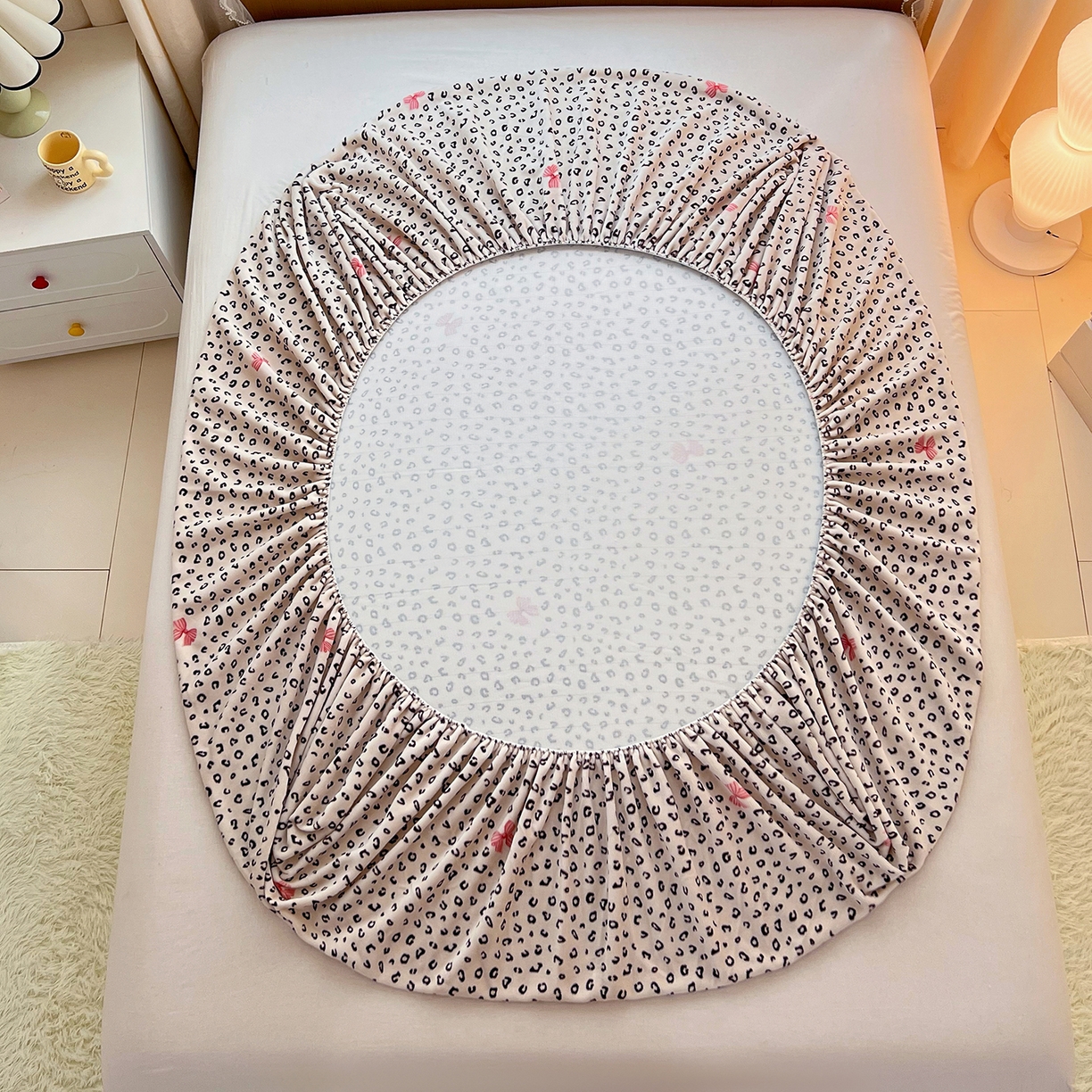 91家纺网 家纺一手货源 找家纺 锦罗绣 2025新款230克牛奶绒印花四件套 樱结绮梦