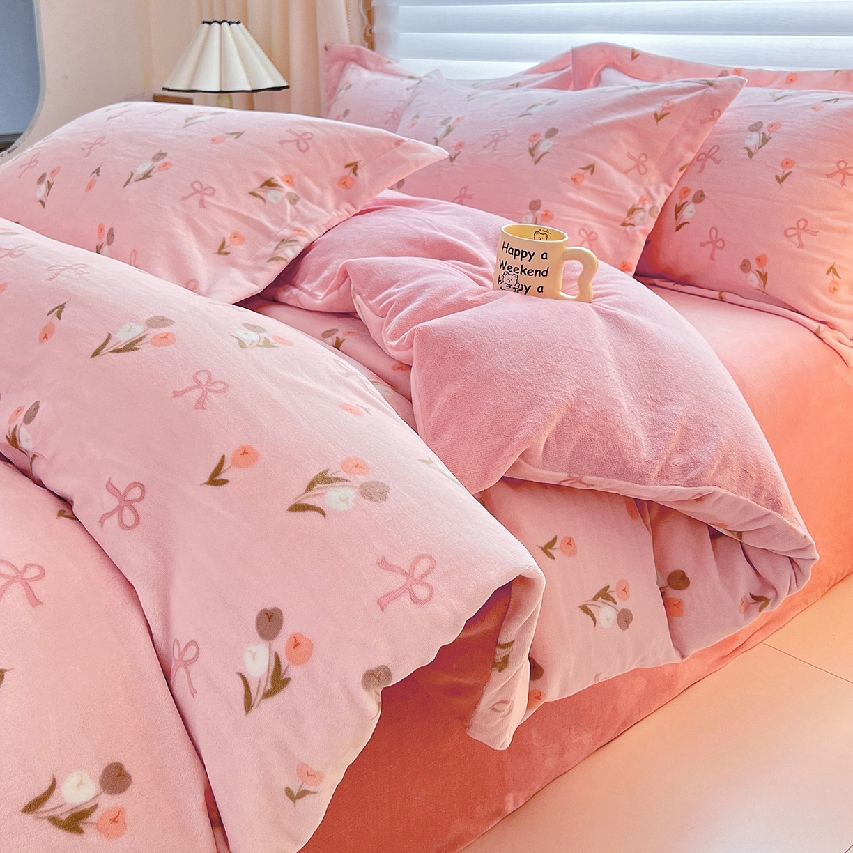 91家纺网 家纺一手货源 找家纺 锦罗绣 2025新款230克牛奶绒印花四件套 郁金香