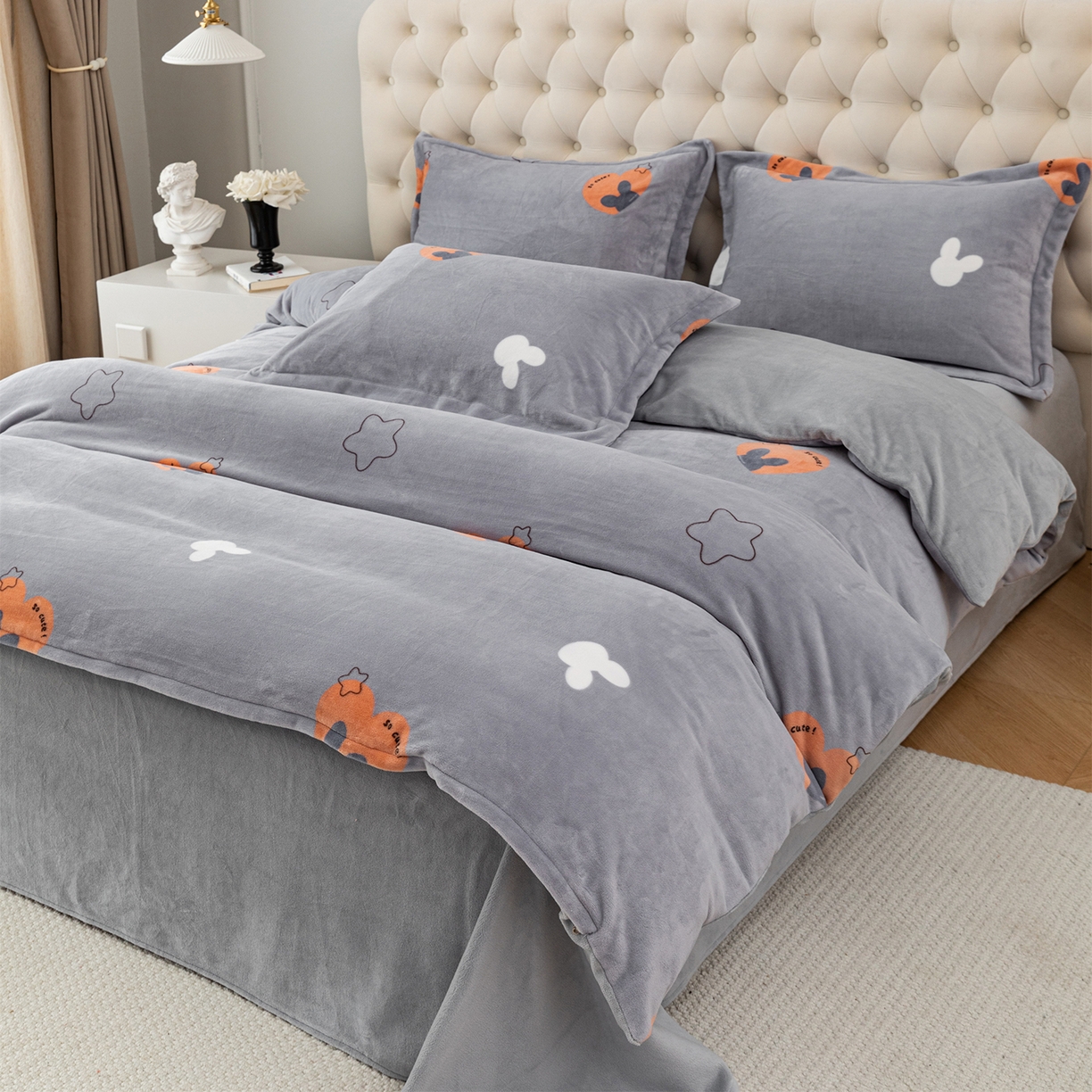 91家纺网 家纺一手货源 找家纺 锦罗绣 2025新款230克牛奶绒印花四件套 遇见