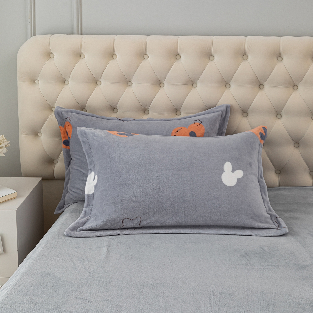 91家纺网 家纺一手货源 找家纺 锦罗绣 2025新款230克牛奶绒印花四件套 遇见