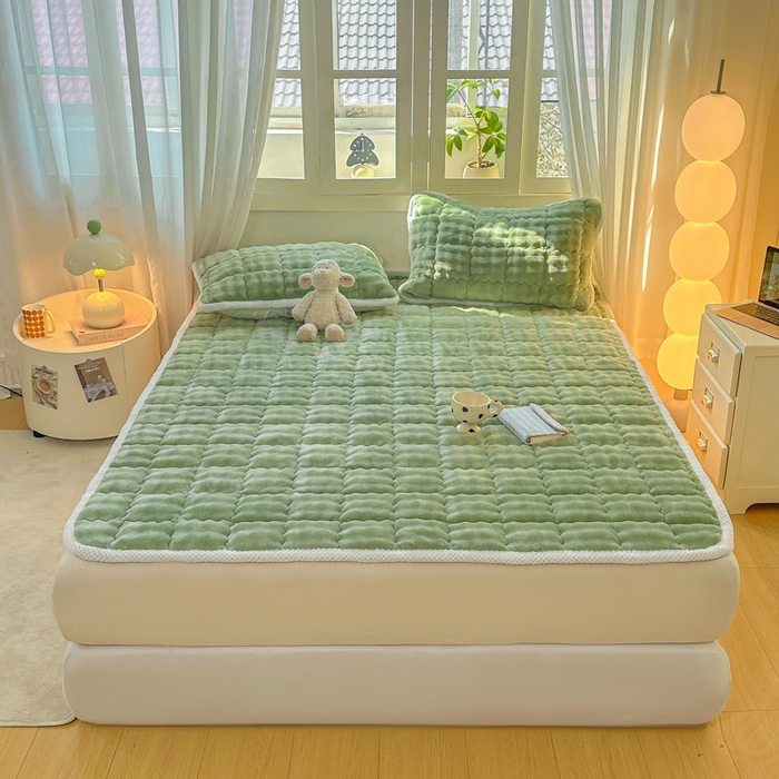 91家纺网 家纺一手货源 找家纺 （总）蕾诺家纺 2025新款加厚泡泡兔绒夹棉床垫保护垫