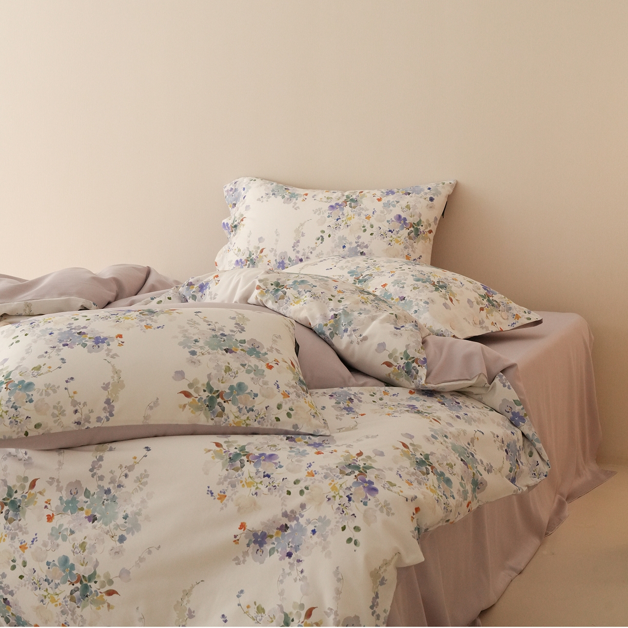 91家纺网 家纺一手货源 找家纺 三味舒屋 2025新款黄金棉磨毛数码印花四件套 磨毛漫野