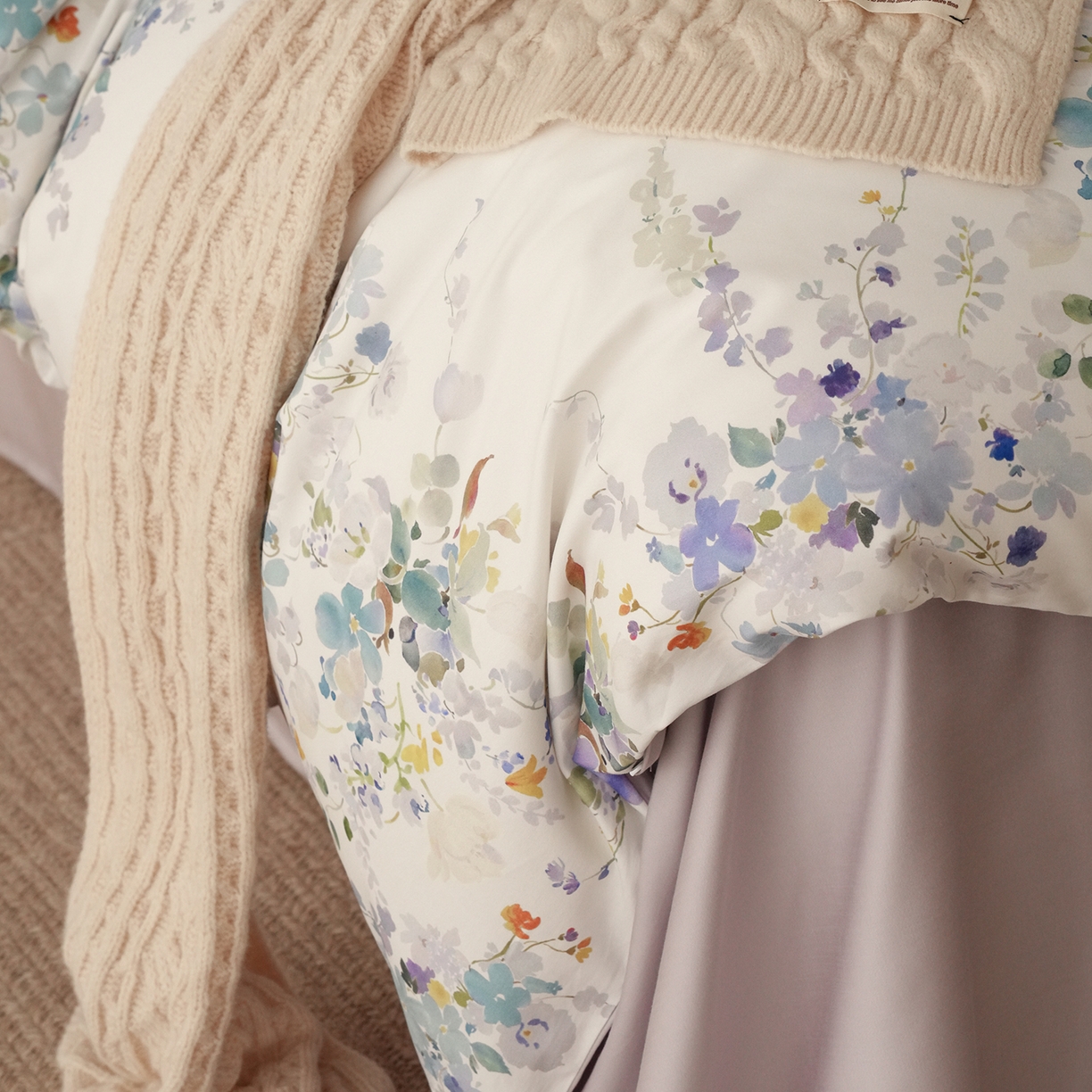 91家纺网 家纺一手货源 找家纺 三味舒屋 2025新款黄金棉磨毛数码印花四件套 磨毛漫野