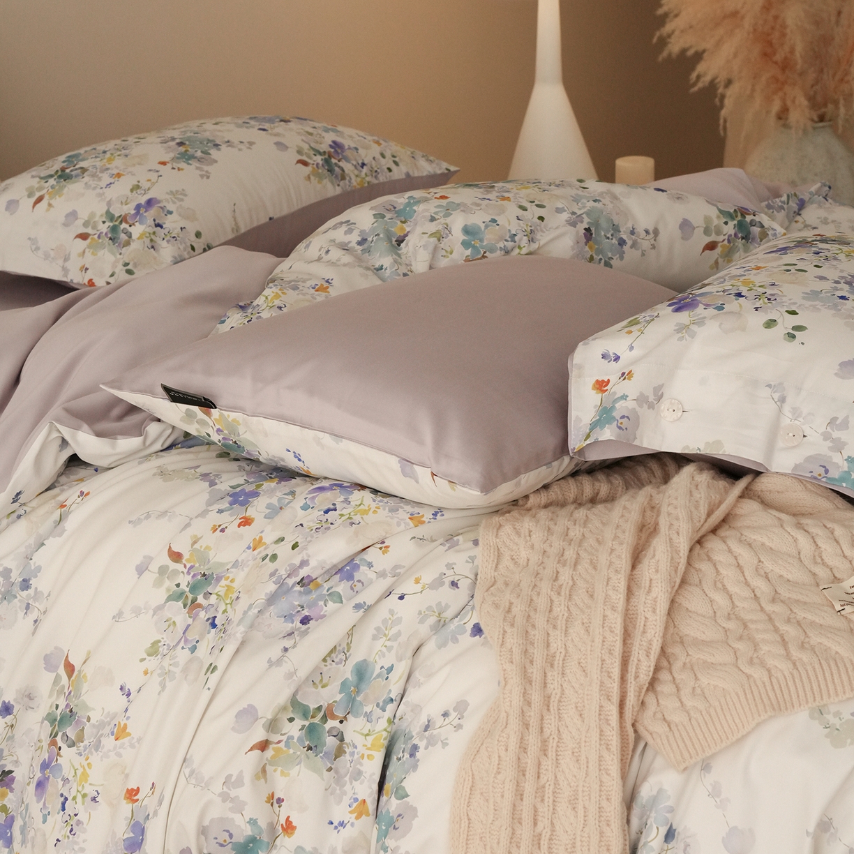 91家纺网 家纺一手货源 找家纺 三味舒屋 2025新款黄金棉磨毛数码印花四件套 磨毛漫野