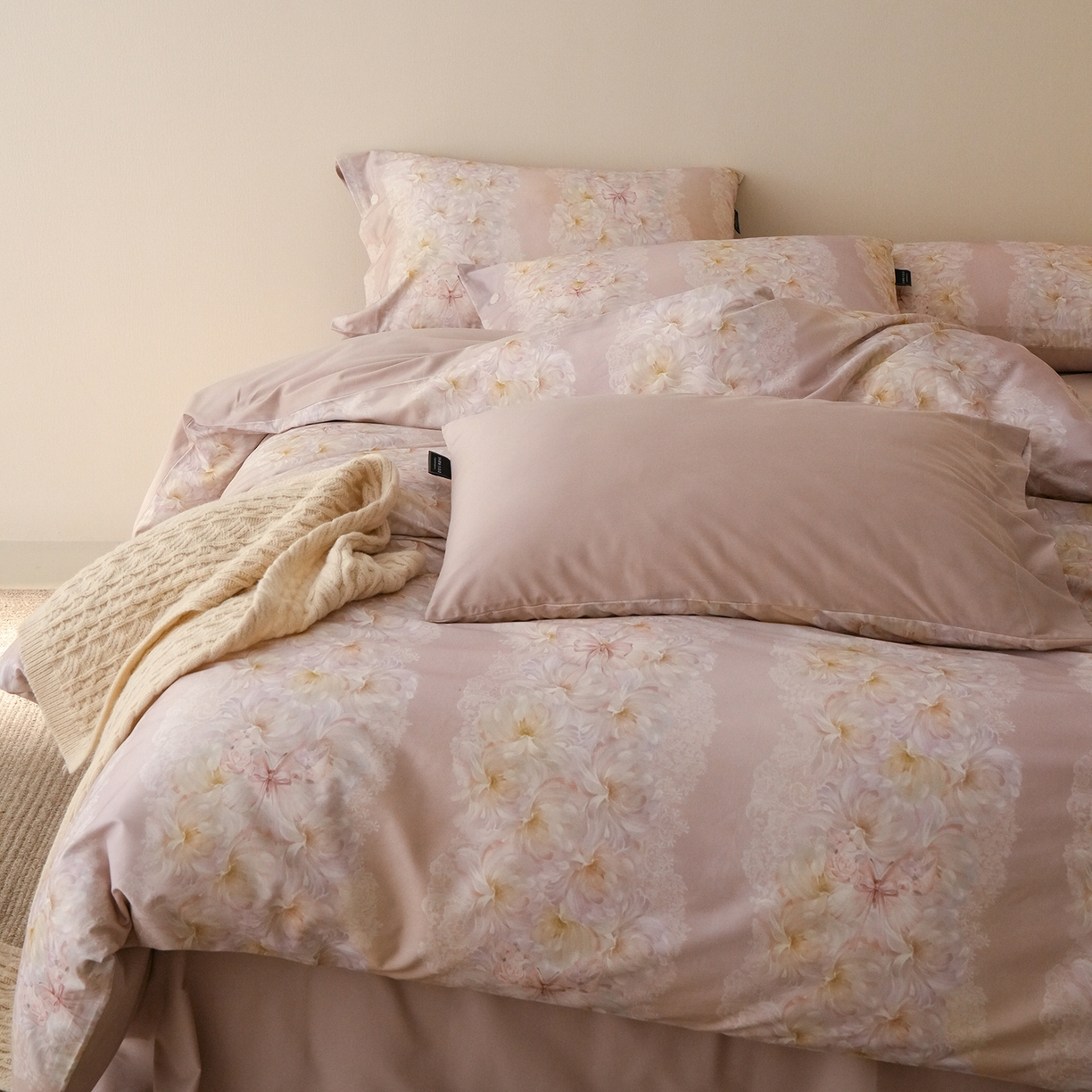 91家纺网 家纺一手货源 找家纺 三味舒屋 2025新款黄金棉磨毛数码印花四件套 磨毛喜礼