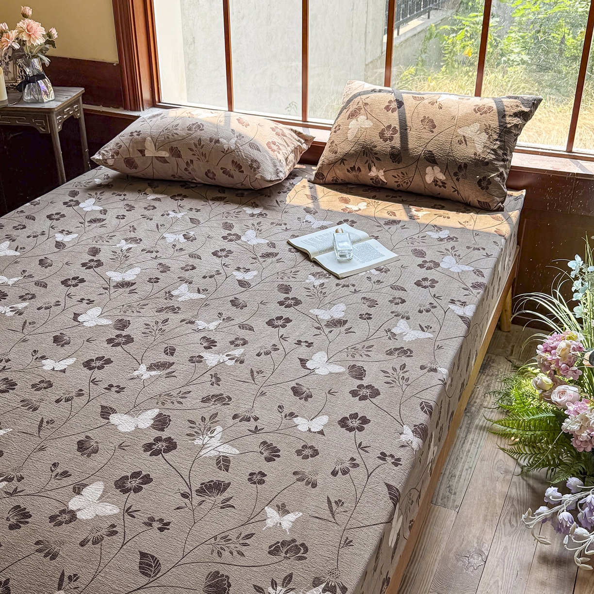 91家纺网 家纺一手货源 找家纺 仟网汇 2025新款高克重水洗亚麻复古原麻床笠 蝶之梦