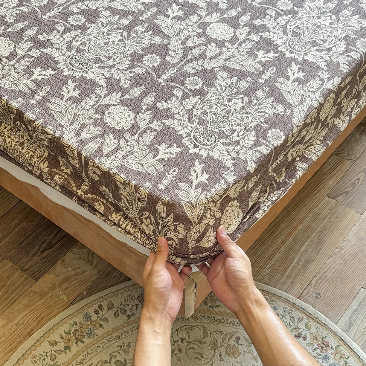 91家纺网 家纺一手货源 找家纺 仟网汇 2025新款高克重水洗亚麻复古原麻床笠 花夕棕