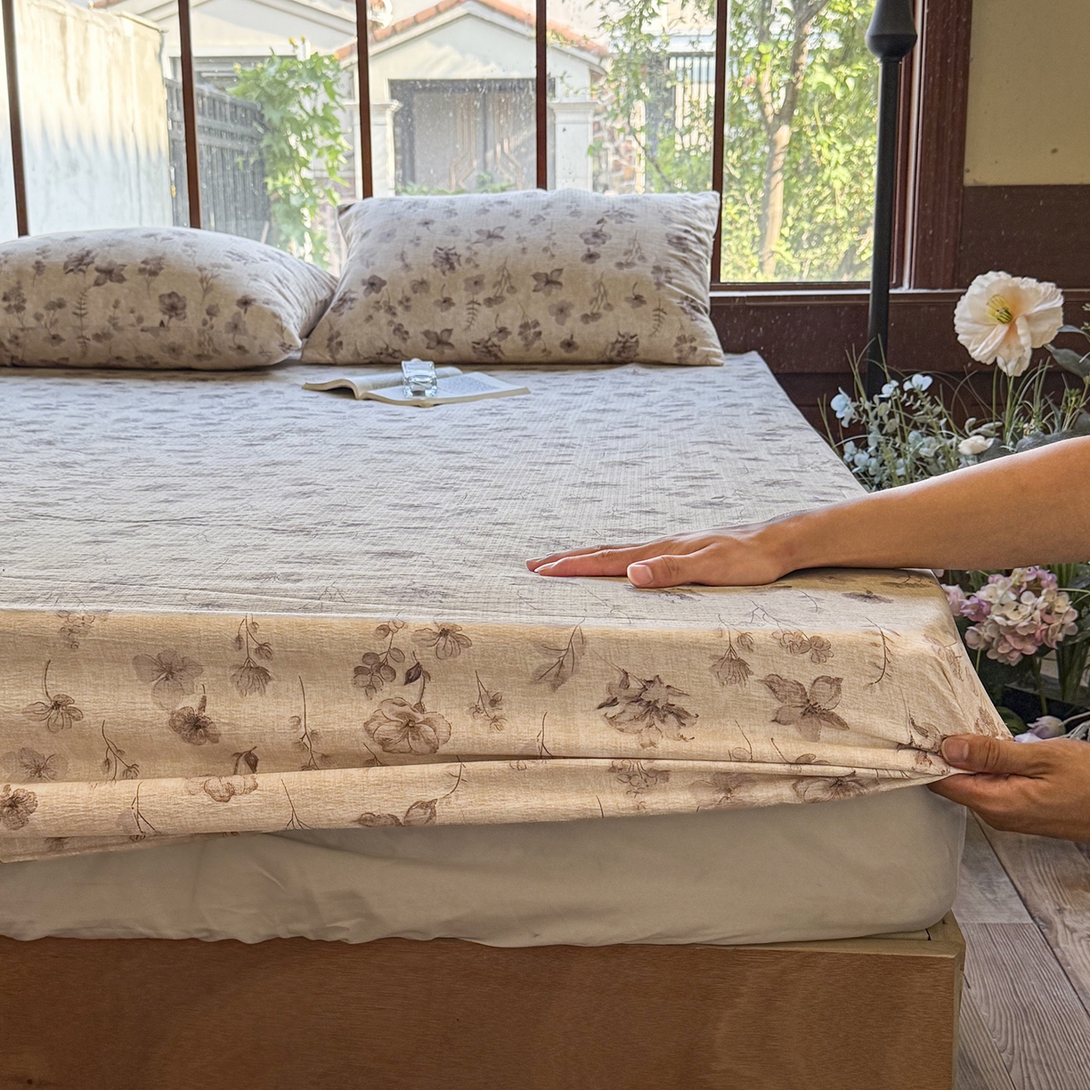 91家纺网 家纺一手货源 找家纺 仟网汇 2025新款高克重水洗亚麻复古原麻床笠 墨色花语