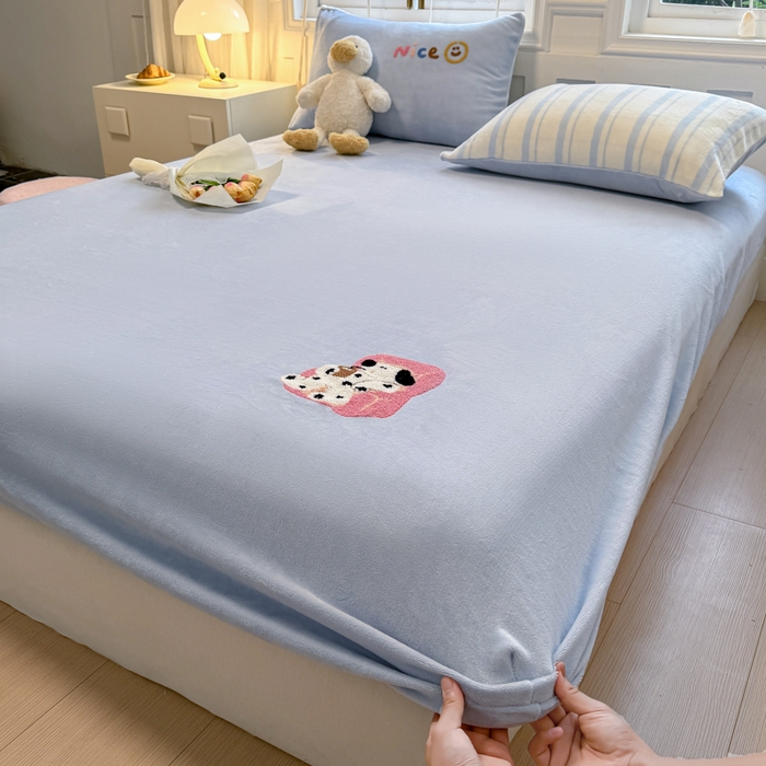 布柔 2025新款加厚毛巾绣花卡通ins风牛奶绒床笠 奶油蓝