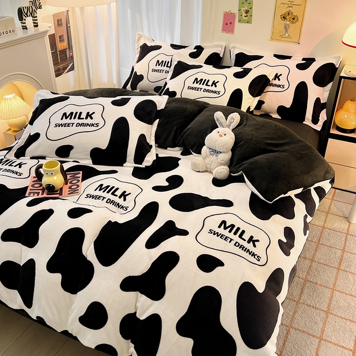 91家纺网 家纺一手货源 找家纺 倾慕 2026新款高克重时尚印花牛奶绒单被套 大奶牛