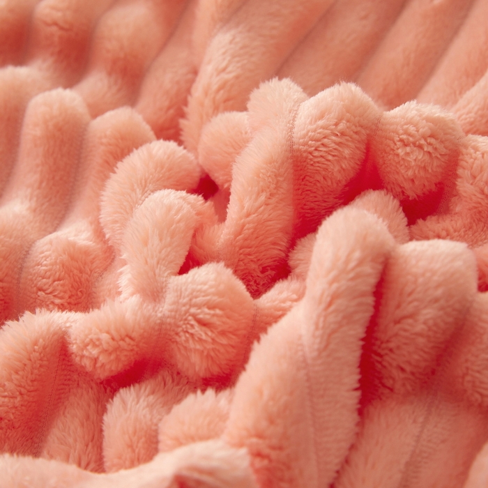 91家纺网 家纺一手货源 找家纺 畅畅家纺 2025新款春秋冬兔毛绒宽抽条纯色软糯亲肤毛毯盖毯 暖阳橘