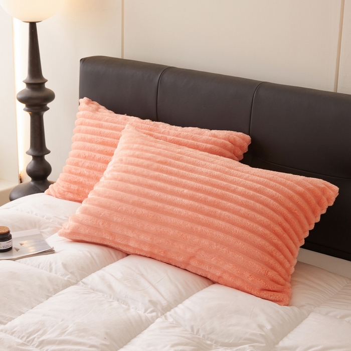 91家纺网 家纺一手货源 找家纺 畅畅家纺 2025新款春秋冬兔毛绒宽抽条纯色软糯亲肤毛毯盖毯 暖阳橘