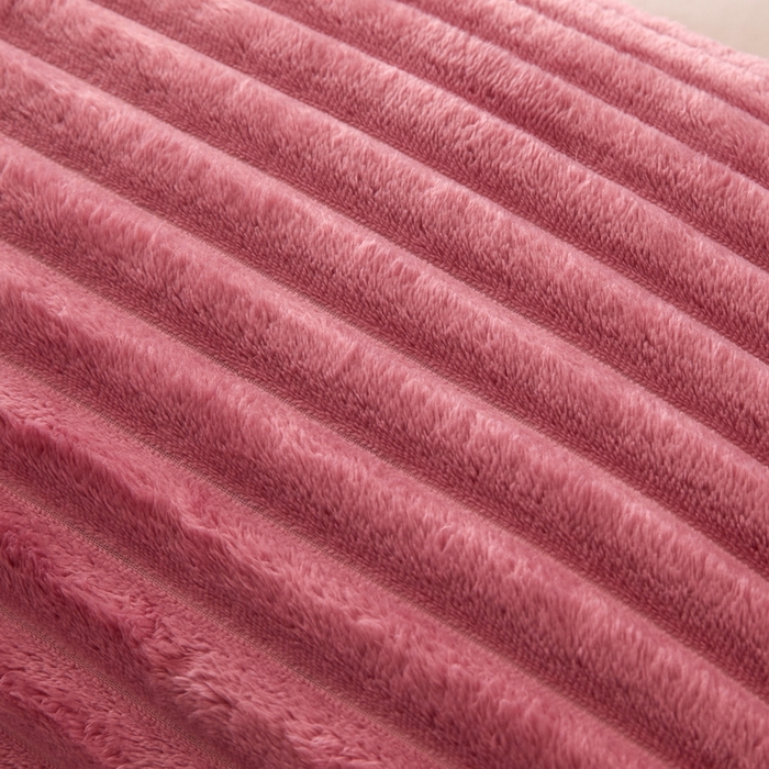 91家纺网 家纺一手货源 找家纺 （总）畅畅家纺 2025新款春秋冬兔毛绒宽抽条纯色软糯亲肤毛毯盖毯