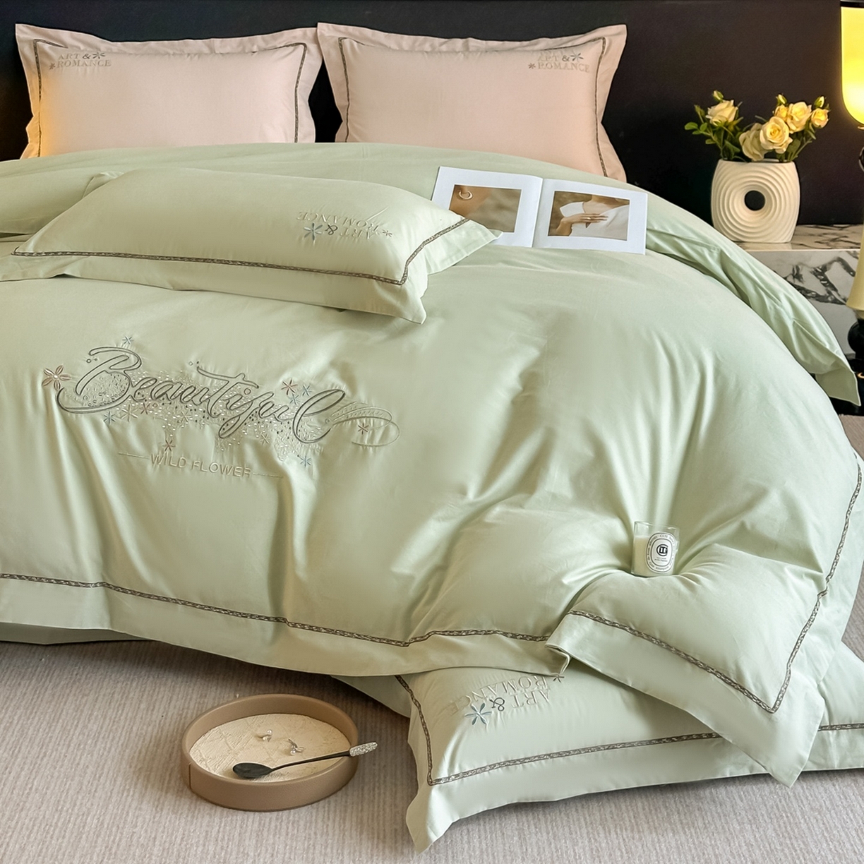 91家纺网 家纺一手货源 找家纺 博之洋婚庆 2025新款全棉纯棉长绒棉贡缎磨毛刺绣四件套不掉毛【高端礼盒】绽放系列 古驰绿