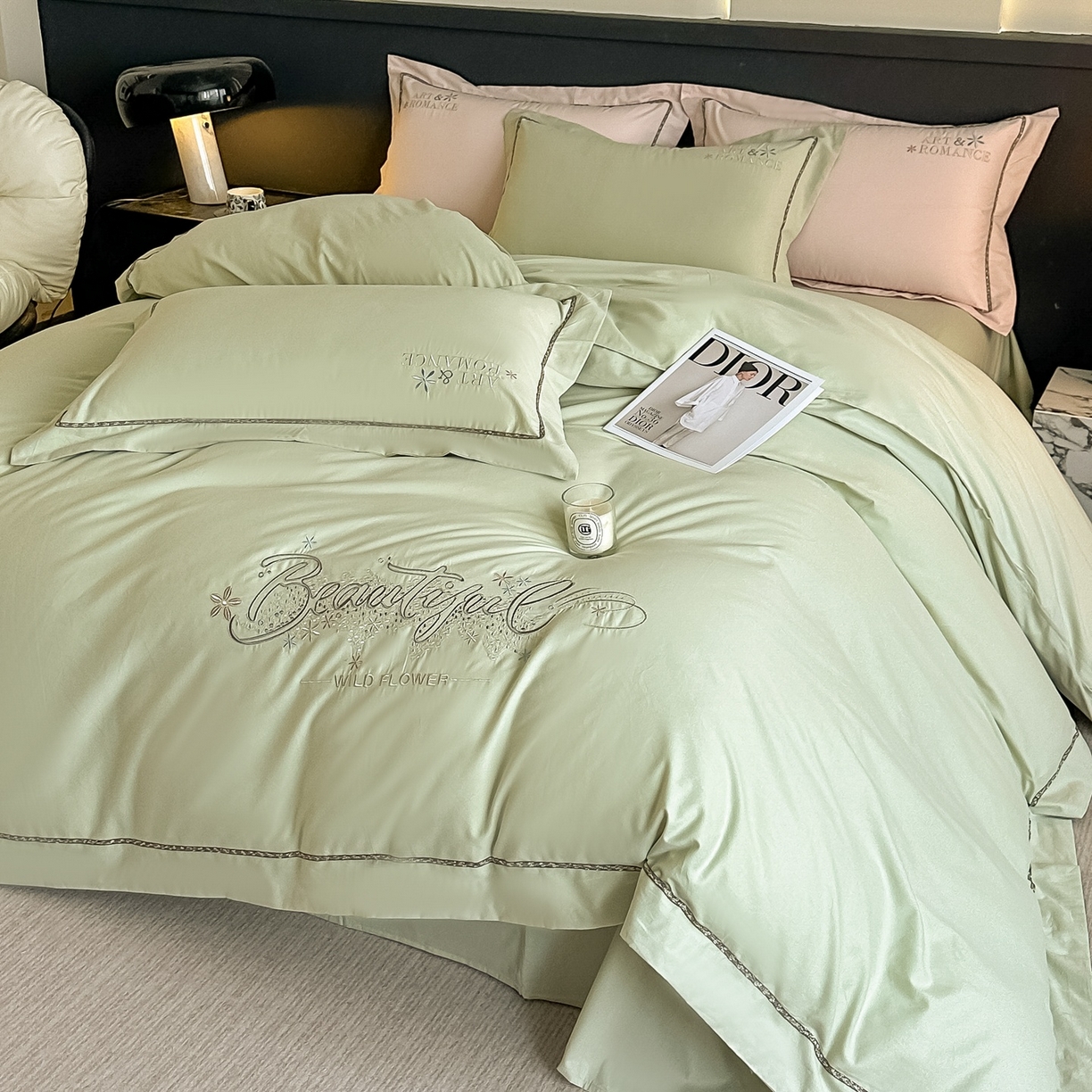 91家纺网 家纺一手货源 找家纺 博之洋婚庆 2025新款全棉纯棉长绒棉贡缎磨毛刺绣四件套不掉毛【高端礼盒】绽放系列 古驰绿