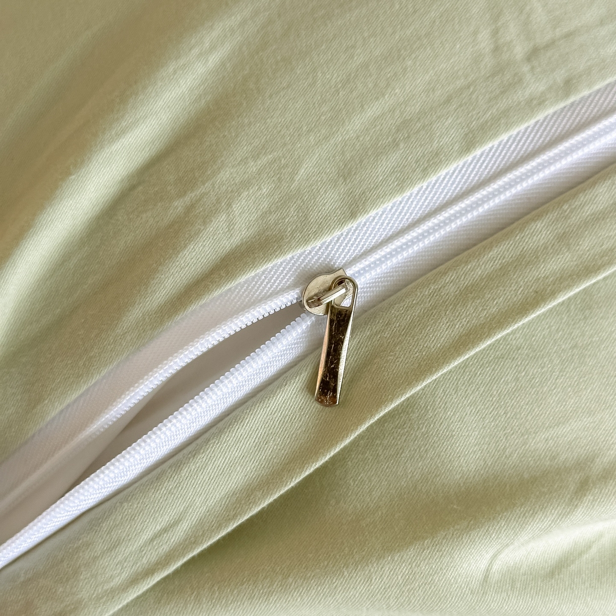 91家纺网 家纺一手货源 找家纺 博之洋婚庆 2025新款全棉纯棉长绒棉贡缎磨毛刺绣四件套不掉毛【高端礼盒】绽放系列 古驰绿