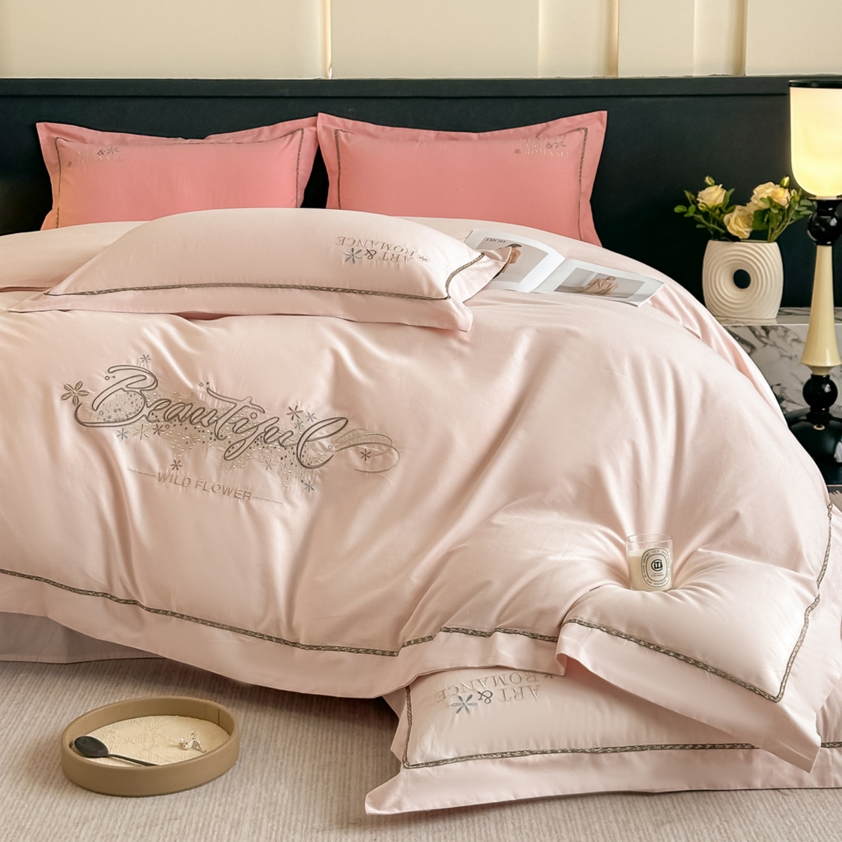 91家纺网 家纺一手货源 找家纺 博之洋婚庆 2025新款全棉纯棉长绒棉贡缎磨毛刺绣四件套不掉毛【高端礼盒】绽放系列 玫瑰杏