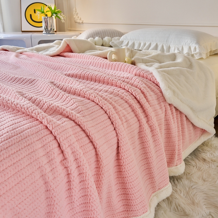 91家纺网 家纺一手货源 找家纺 畅畅家纺 2025新款A面编织绒B面兔毛绒纯色春秋冬毛毯盖毯 豆沙粉