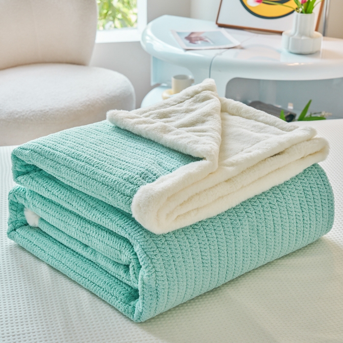 91家纺网 家纺一手货源 找家纺 畅畅家纺 2025新款A面编织绒B面兔毛绒纯色春秋冬毛毯盖毯 湖水蓝