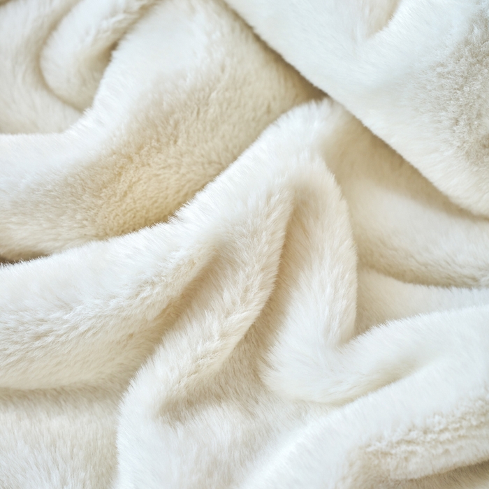 91家纺网 家纺一手货源 找家纺 畅畅家纺 2025新款A面编织绒B面兔毛绒纯色春秋冬毛毯盖毯 芋泥紫