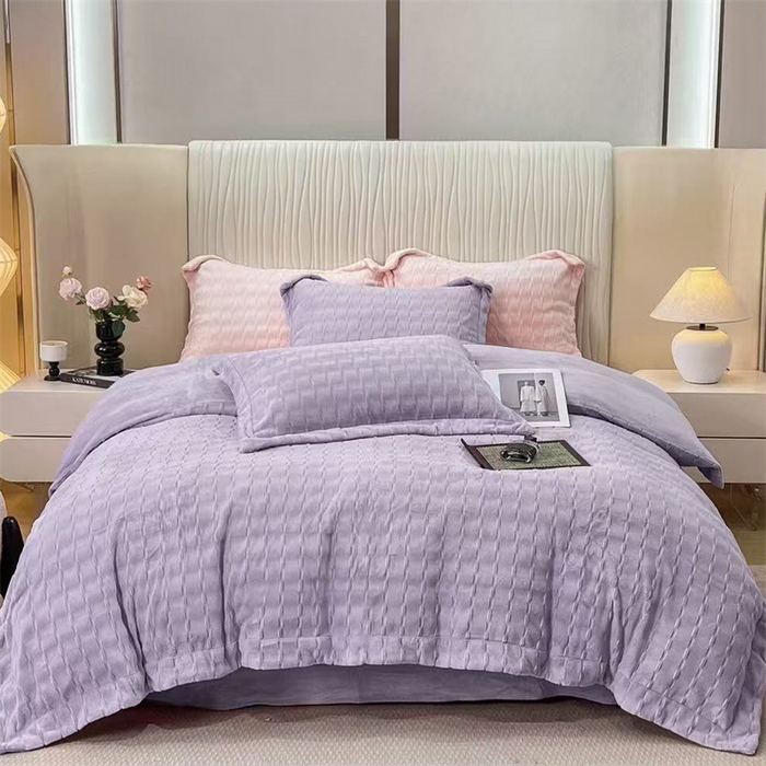 91家纺网 家纺一手货源 找家纺 （总）畅畅家纺 2025热款新款冬季高克重260克9斤半轻奢宽边芙缇绒牛奶绒四件套