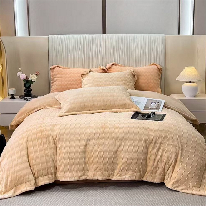 91家纺网 家纺一手货源 找家纺 （总）畅畅家纺 2025热款新款冬季高克重260克9斤半轻奢宽边芙缇绒牛奶绒四件套