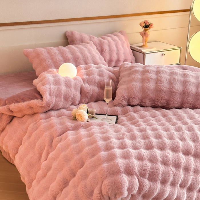 91家纺网 家纺一手货源 找家纺 （总）畅畅家纺 2025新款纯色七彩兔兔绒兔毛绒牛奶绒四件套