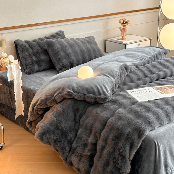 91家纺网 家纺一手货源 找家纺 畅畅家纺 2025新款纯色七彩兔兔绒兔毛绒牛奶绒四件套 暖心灰