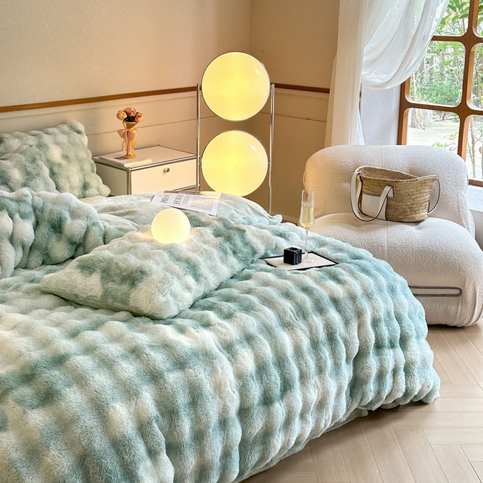 91家纺网 家纺一手货源 找家纺 畅畅家纺 2025新款纯色七彩兔兔绒兔毛绒牛奶绒四件套 七彩-绿