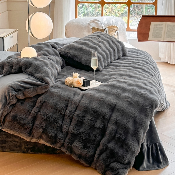 91家纺网 家纺一手货源 找家纺 畅畅家纺 2025新款纯色七彩兔兔绒兔毛绒牛奶绒四件套 暖心灰