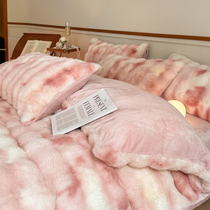 91家纺网 家纺一手货源 找家纺 畅畅家纺 2025新款纯色七彩兔兔绒兔毛绒牛奶绒四件套 七彩-粉