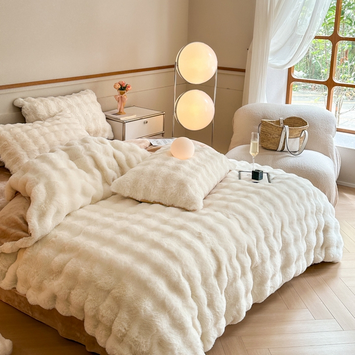 91家纺网 家纺一手货源 找家纺 畅畅家纺 2025新款纯色七彩兔兔绒兔毛绒牛奶绒四件套 奶白+咖