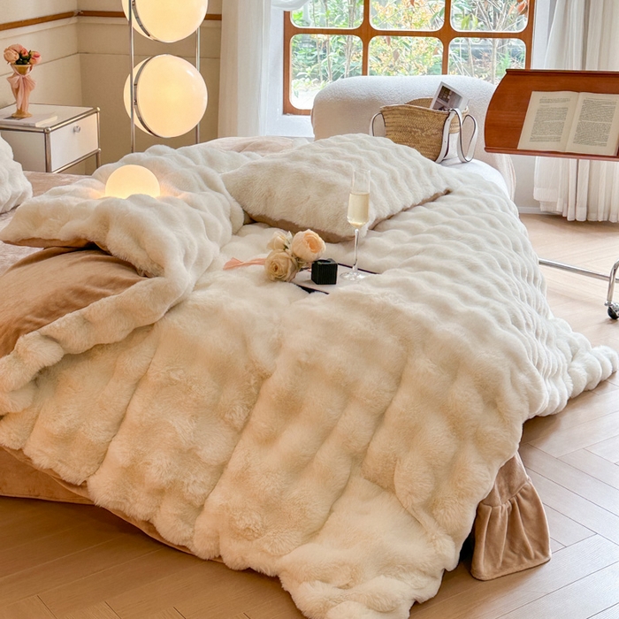 91家纺网 家纺一手货源 找家纺 畅畅家纺 2025新款纯色七彩兔兔绒兔毛绒牛奶绒四件套 奶白+咖