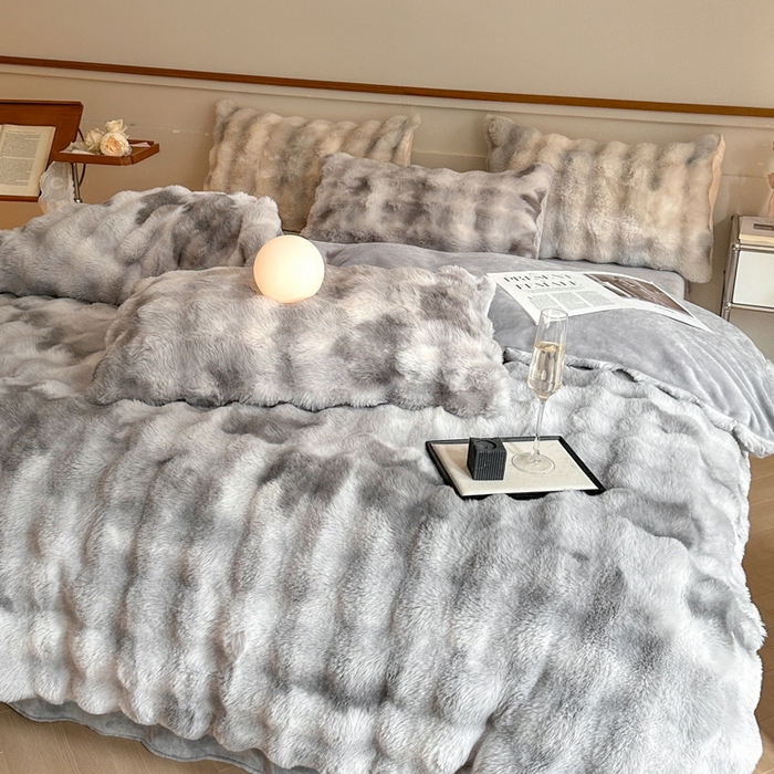 91家纺网 家纺一手货源 找家纺 畅畅家纺 2025新款纯色七彩兔兔绒兔毛绒牛奶绒四件套 七彩-灰