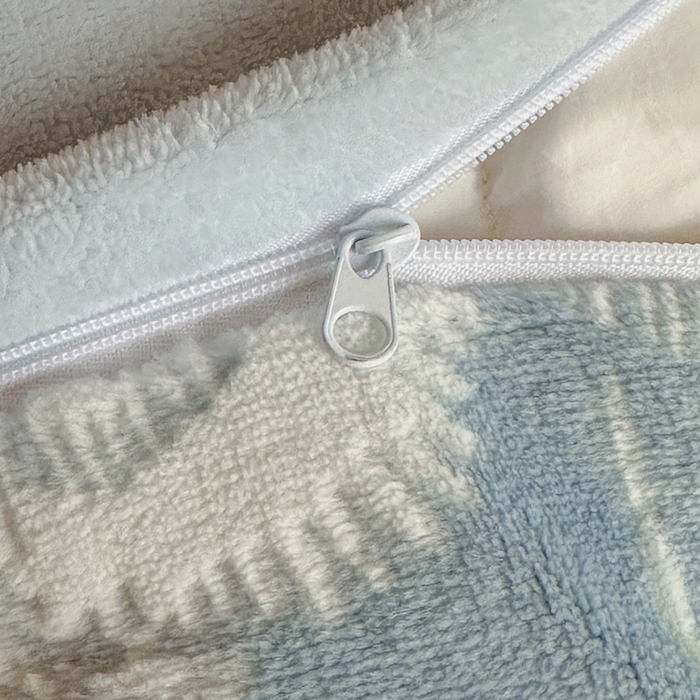 91家纺网 家纺一手货源 找家纺 索飞特家纺 2025新款秋冬法式牛奶绒皱皱边雕花四件套 杏花烟雨-兰