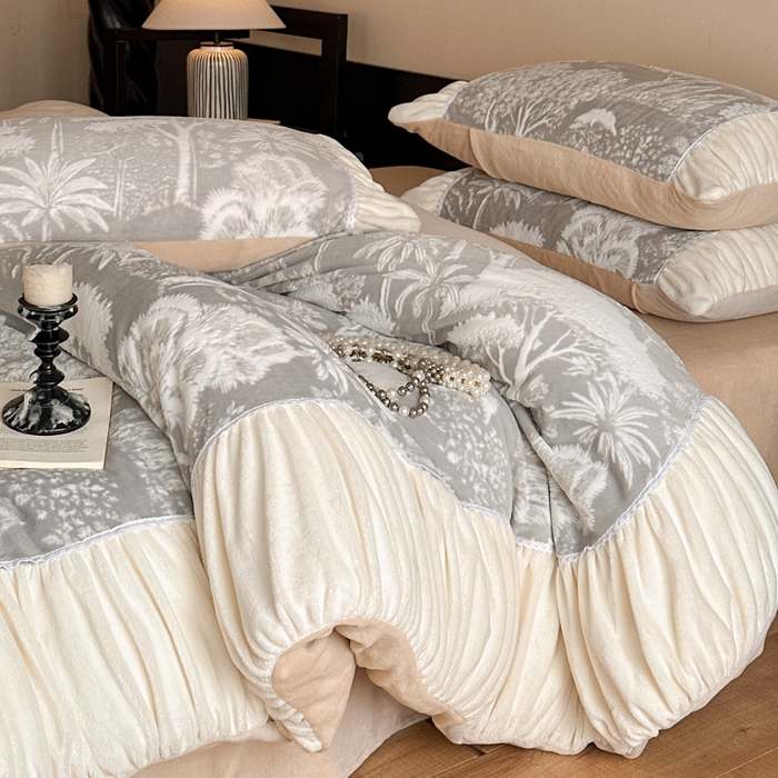 91家纺网 家纺一手货源 找家纺 索飞特家纺 2025新款秋冬法式牛奶绒皱皱边雕花四件套 杏花烟雨-灰驼