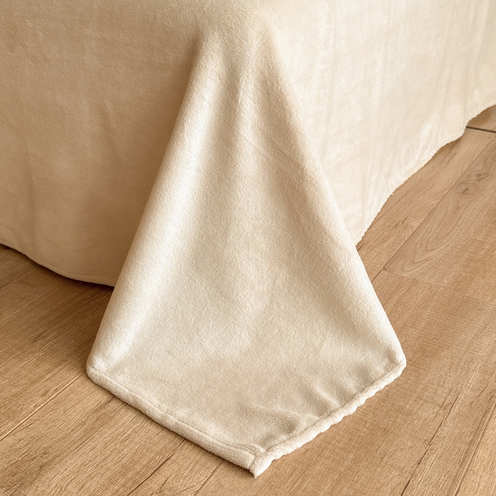 91家纺网 家纺一手货源 找家纺 索飞特家纺 2025新款秋冬法式牛奶绒皱皱边雕花四件套 杏花烟雨-灰驼