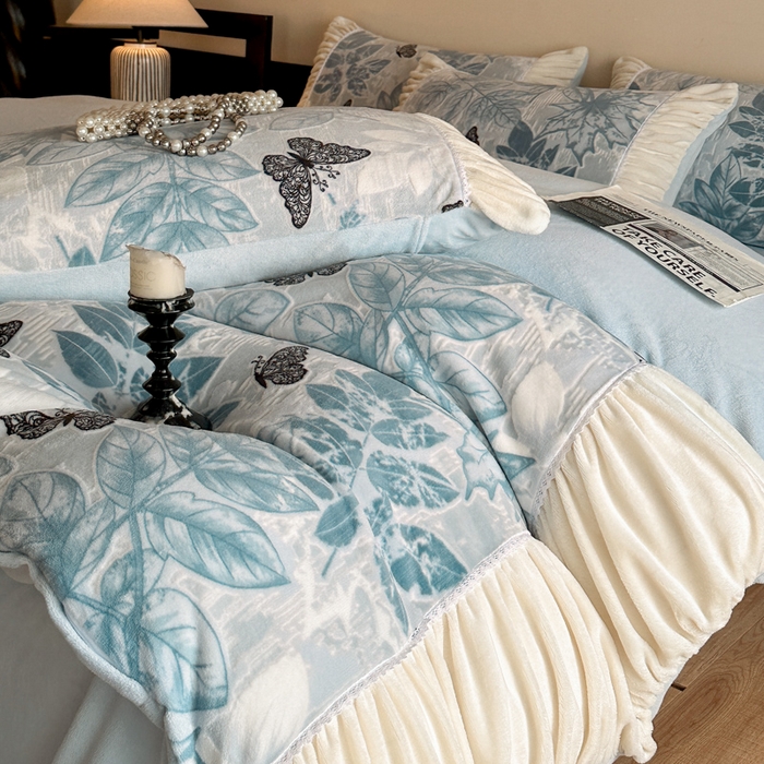 91家纺网 家纺一手货源 找家纺 索飞特家纺 2025新款秋冬法式牛奶绒皱皱边雕花四件套 夏花之梦-兰